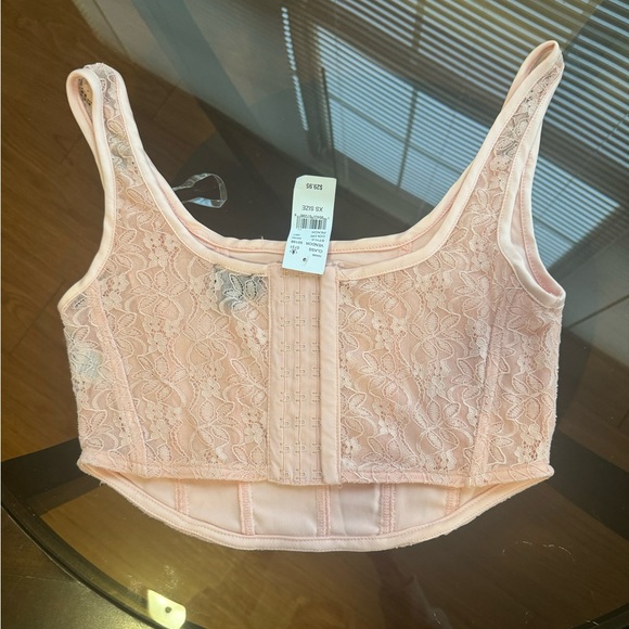 Beverly & Beck Lace Corset Tank Top - Picture 4 of 5